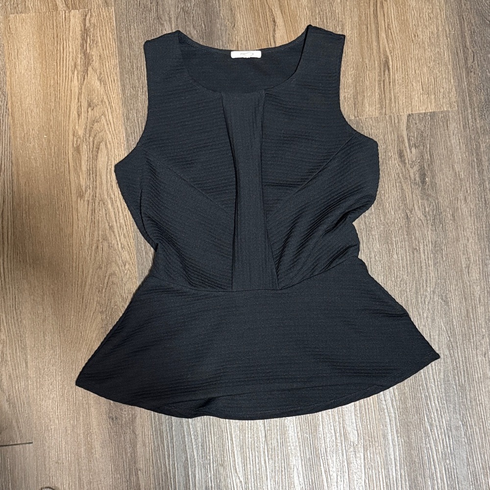 Maurices Black Textured Sleeveless Blouse